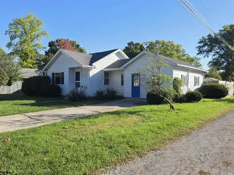 312 N Cleveland St, Auburn, IN 46706