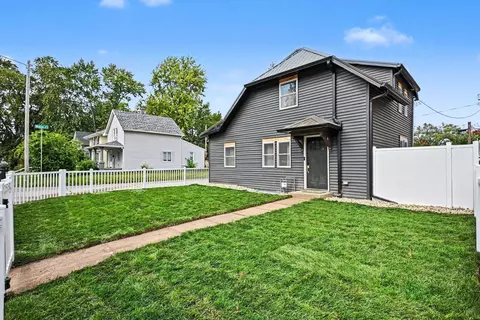 Exterior - 1237 Cedar St, South Bend, IN 46617 photo 4 of 6