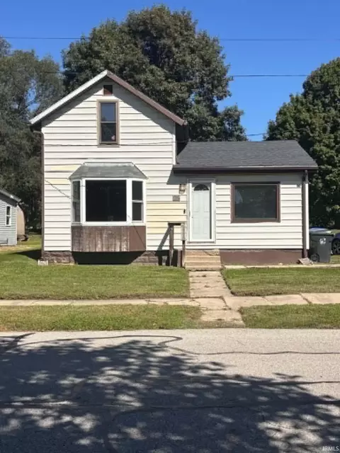 407 E Swihart St, Columbia City, IN 46725