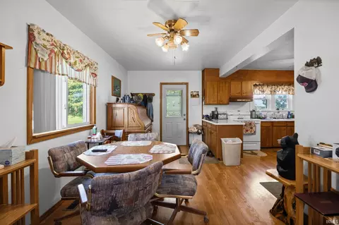 Dining - 4808 N 900 W, Delphi, IN 46923 photo 2 of 5