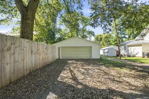 Exterior - 323 E Madison St, Delphi, IN 46923 photo 7 of 7