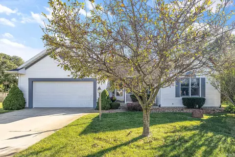 54180 Stonebridge Dr, Elkhart, IN 46514
