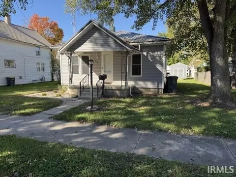 921 Dierkes St, Decatur, IN 46733