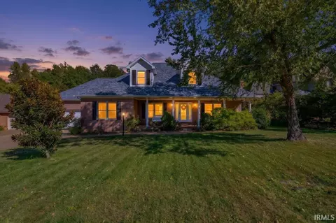 8201 Whitetail Trl, Evansville, IN 47711