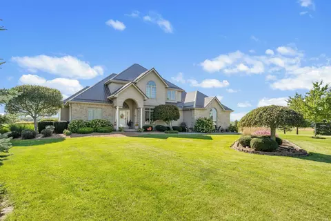 3558 Braveheart Cir, Auburn, IN 46706