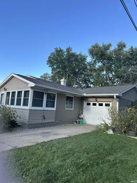 2525 Lafayette Dr, Lafayette, IN 47909