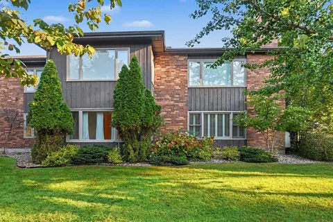 732 Riverside Ct, South Bend, IN 46616