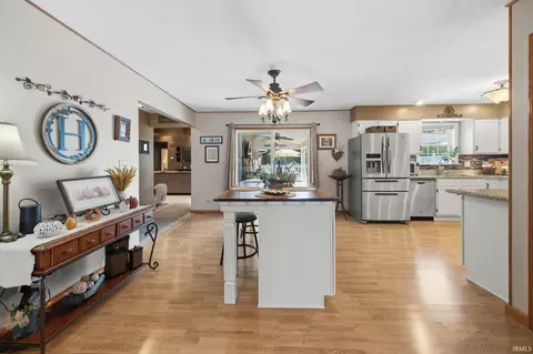 Entry Way - 44 Daffodil Ct, Jasper, IN 47546 photo 1 of 1