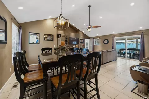 Dining - 44 Daffodil Ct, Jasper, IN 47546 photo 2 of 3