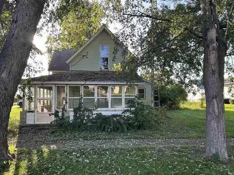 70 E College St, Urbana, IN 46990
