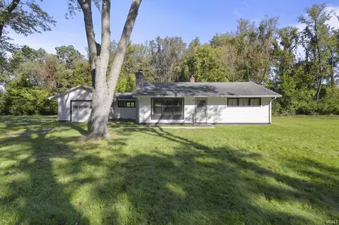 18603 Kintz Dr, South Bend, IN 46637