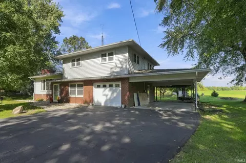 1715 E Springhill Rd, Warsaw, IN 46580