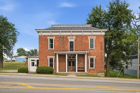 505 N Cavin St, Ligonier, IN 46767