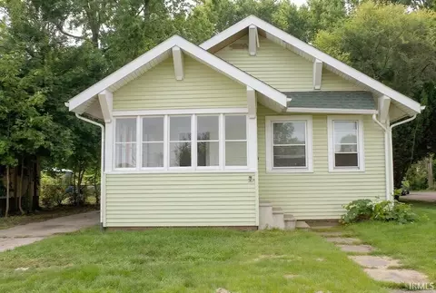 2223 S Main St, Elkhart, IN 46517