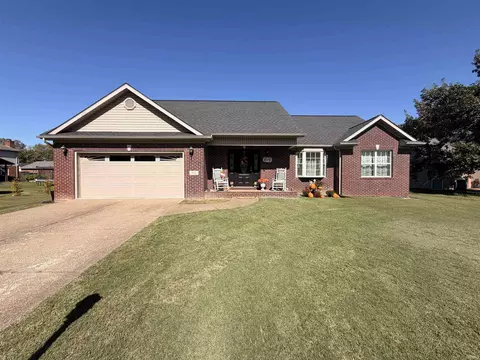 612 Southbrook Dr, Evansville, IN 47711