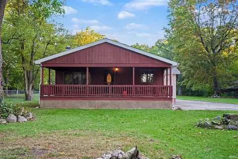 26727 Parkview Ave, Elkhart, IN 46514