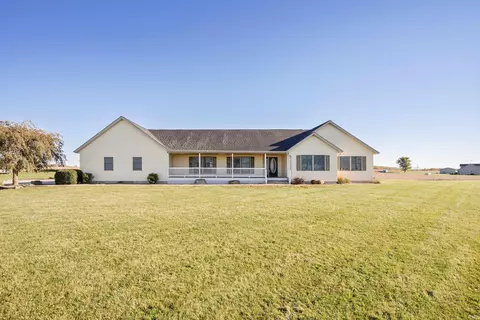 9039 N 100 E Rd, Denver, IN 46926