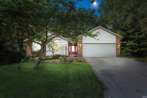 50715 Wimbledon Ct, South Bend, IN 46637