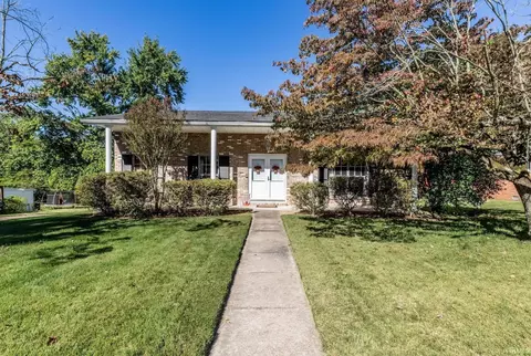 3604 Debbie Ln, Evansville, IN 47711