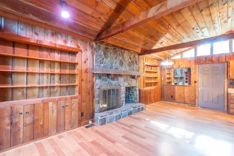 Living - 3269 E Robinson Rd, Bloomington, IN 47408 photo 4 of 4