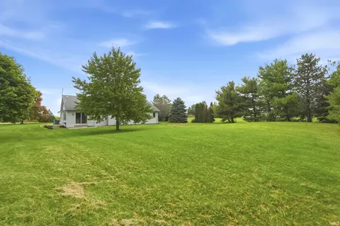 Exterior - 14130 Whittern Rd, Monroeville, IN 46773 photo 5 of 8