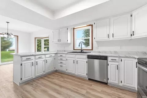 Kitchen - 14130 Whittern Rd, Monroeville, IN 46773 photo 1 of 5