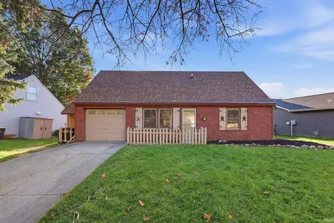 3424 Country Park Ln, Fort Wayne, IN 46815