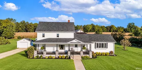 7400 S 400 E, Wolcottville, IN 46795
