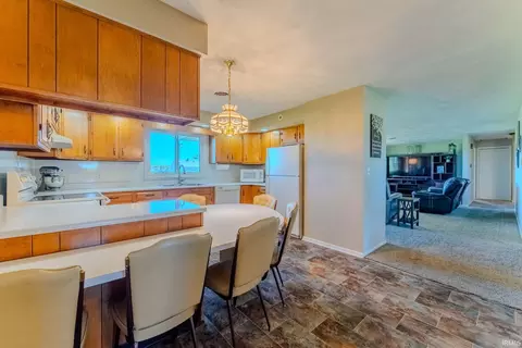 Kitchen - 2552 S 75 E Rd, Wabash, IN 46992 photo 2 of 4