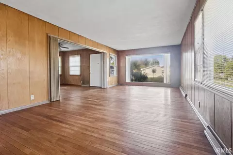 Living - 500 E Dodds St, Bloomington, IN 47401 photo 3 of 10