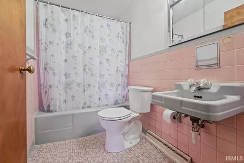 Bath - 500 E Dodds St, Bloomington, IN 47401 photo 1 of 1