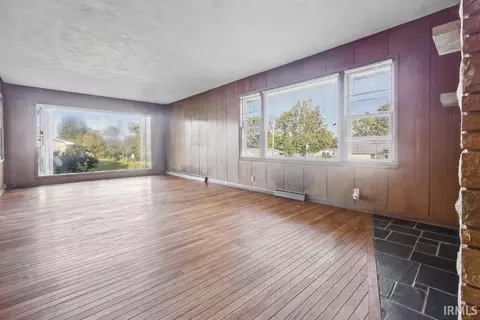 Living - 500 E Dodds St, Bloomington, IN 47401 photo 1 of 10