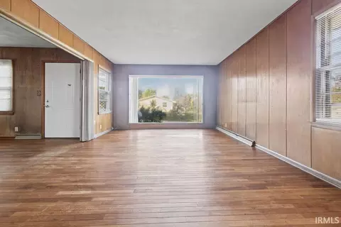 Living - 500 E Dodds St, Bloomington, IN 47401 photo 2 of 10