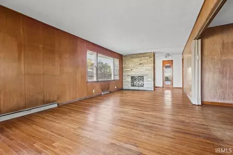 Living - 500 E Dodds St, Bloomington, IN 47401 photo 5 of 10