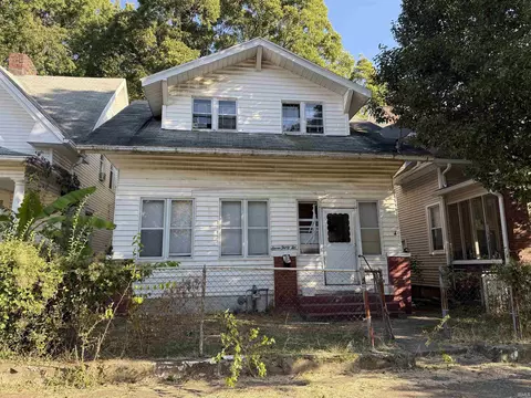 732 E Gum St, Evansville, IN 47713