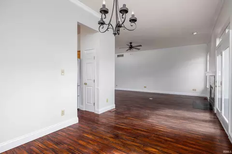 Living - 2254 S Olde Mill Dr, Bloomington, IN 47401 photo 3 of 9