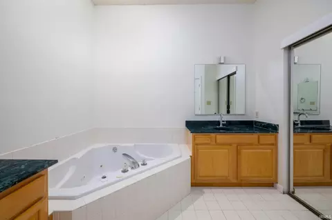 Bath - 2254 S Olde Mill Dr, Bloomington, IN 47401 photo 5 of 5