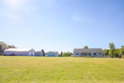 Exterior - 62814 Ash Rd, Wakarusa, IN 46573 photo 9 of 9