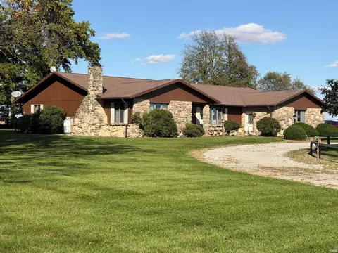 10283 W 100 S Rd, Wolcott, IN 47995