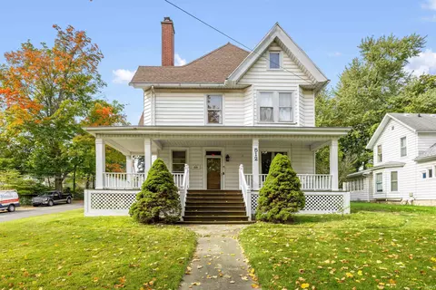 512 S Wayne St, Angola, IN 46703