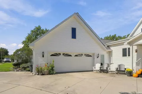 Exterior - 532 E Central, Bluffton, IN 46714 photo 7 of 10