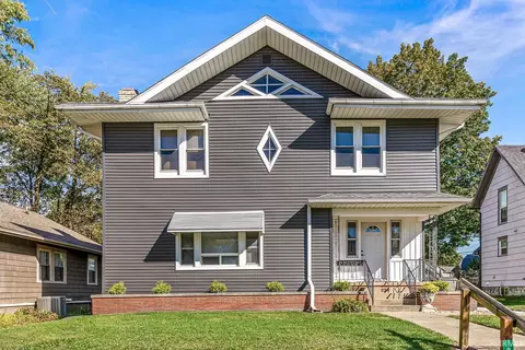 924 N Main St, Elkhart, IN 46514