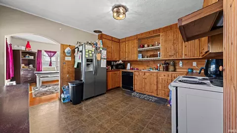 Kitchen - 10733 Williams Rd, Williams, IN 47470 photo 2 of 3