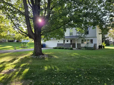 417 Weston Ave, Churubusco, IN 46723