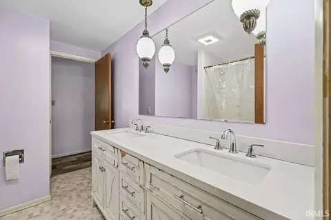 Bath - 102 Riverview Rd, Warren, IN 46792 photo 2 of 3