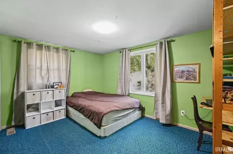 Bedroom - 102 Riverview Rd, Warren, IN 46792 photo 1 of 4