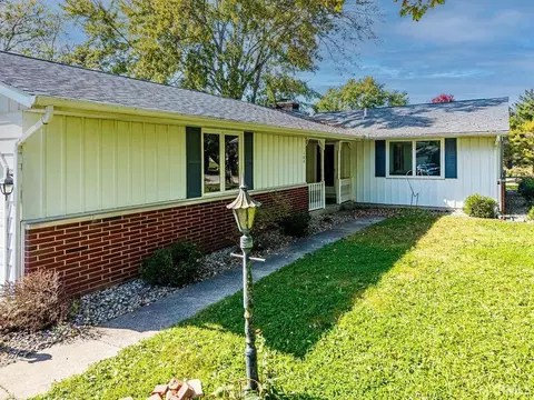 Exterior - 102 Riverview Rd, Warren, IN 46792 photo 2 of 4