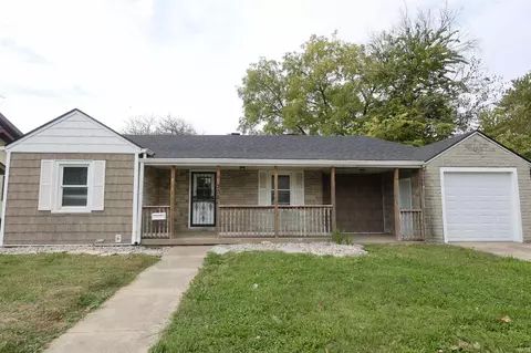 3021 Columbus Ave, Anderson, IN 46016
