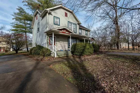1231 E 1233 E Tylers Turn, Bloomington, IN 47401 photo 2