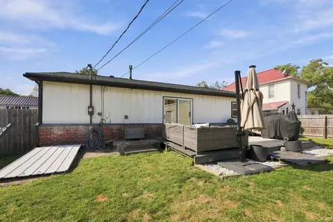 Exterior - 481 Delaware St, Wabash, IN 46992 photo 5 of 9
